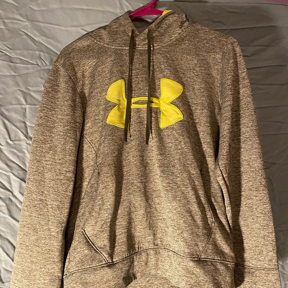 Under Armor Sweatshirt